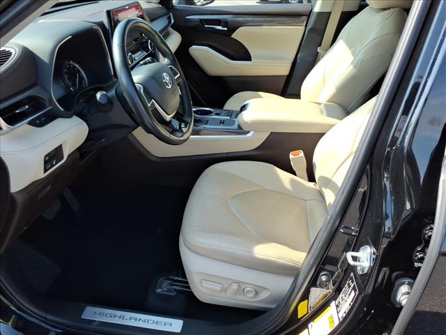 2022 Toyota Highlander Limited - Photo 6
