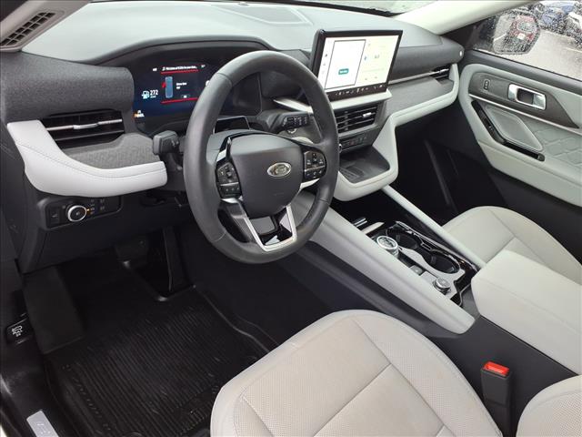 2025 Ford Explorer Platinum - Photo 7