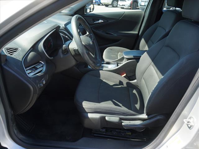 2017 Chevrolet Malibu LS - Photo 7