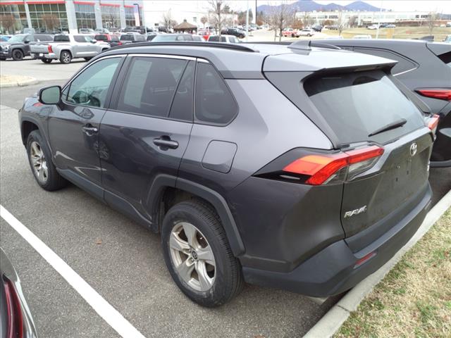 2021 Toyota RAV4 XLE - Photo 7