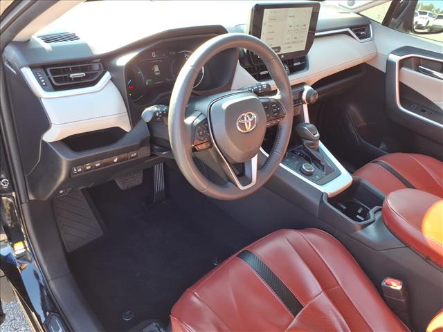 2023 Toyota RAV4 Hybrid XLE Premium - Photo 7