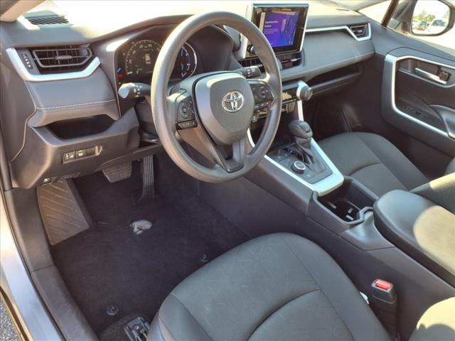 2024 Toyota RAV4 Hybrid XLE - Photo 7