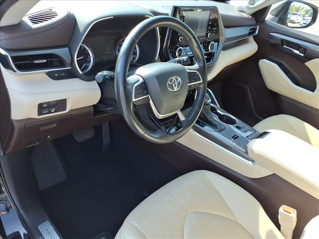 2022 Toyota Highlander Limited - Photo 7