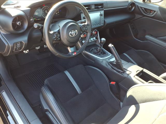 2024 Toyota GR86 Premium - Photo 7