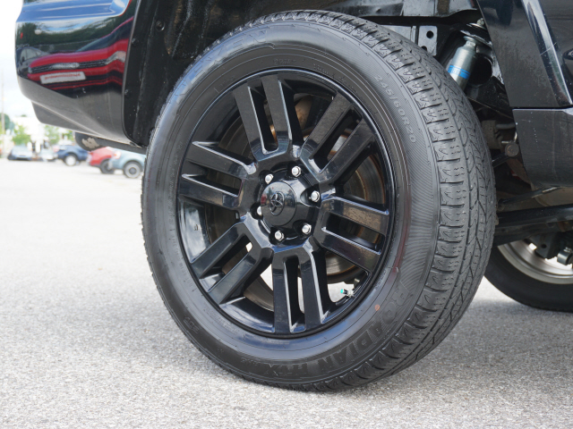 2016 Toyota 4Runner SR5 - Photo 7