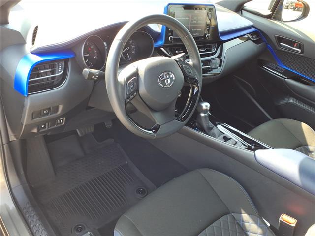 2021 Toyota C-HR XLE - Photo 7