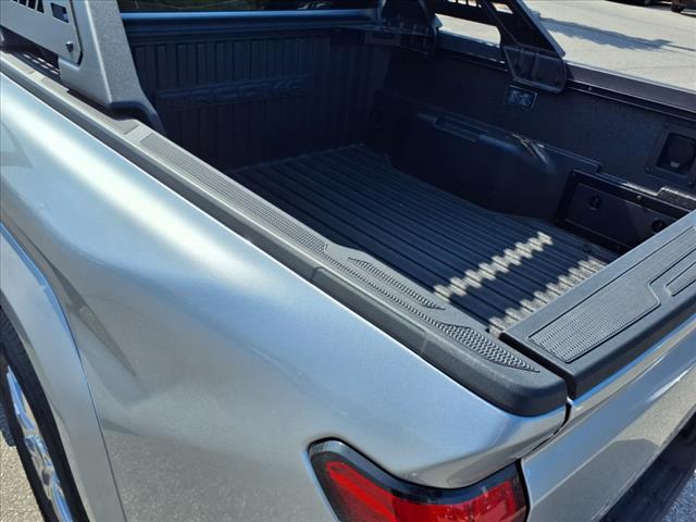 2025 Toyota Tacoma  - Photo 8