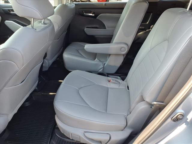 2023 Toyota Highlander Hybrid XLE - Photo 8