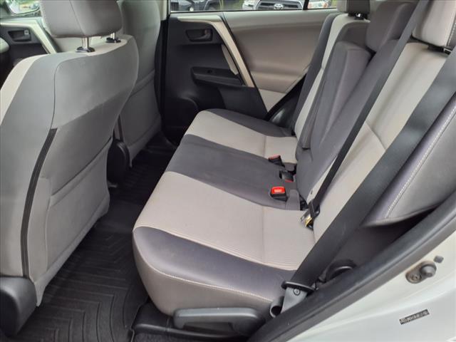 2013 Toyota RAV4 XLE - Photo 9