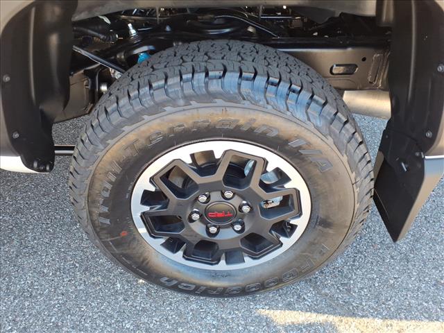 2025 Toyota Tacoma TRD Off-Road - Photo 9