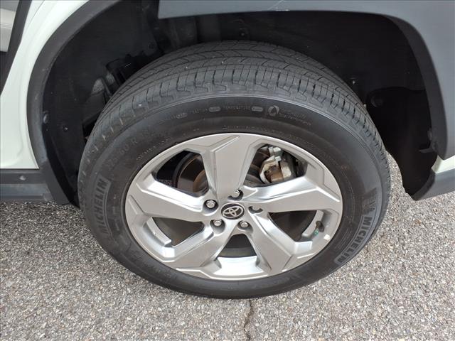 2021 Toyota RAV4 Hybrid Limited - Photo 9