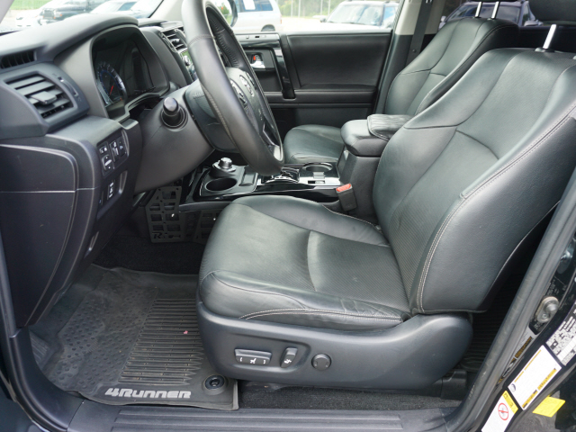 2016 Toyota 4Runner SR5 - Photo 9