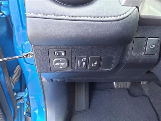 2016 Toyota RAV4 Hybrid Limited - Photo 9