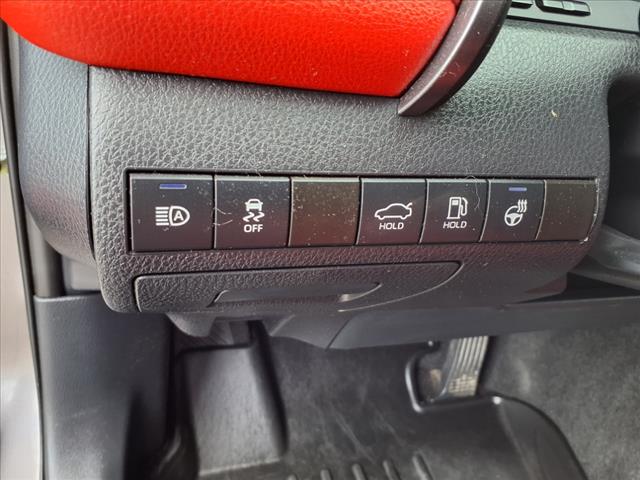 2022 Toyota Camry Hybrid XSE