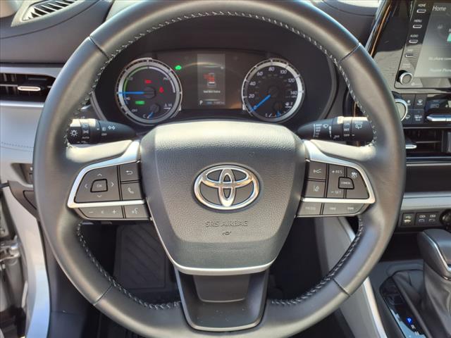 2022 Toyota Highlander Hybrid LE