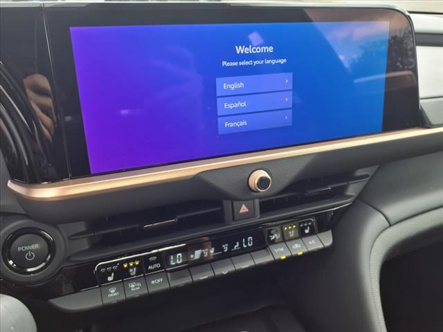 2025 Toyota Crown Platinum