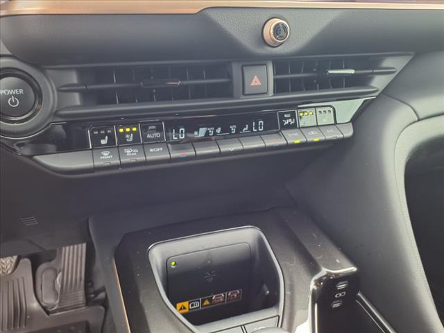 2025 Toyota Crown Platinum