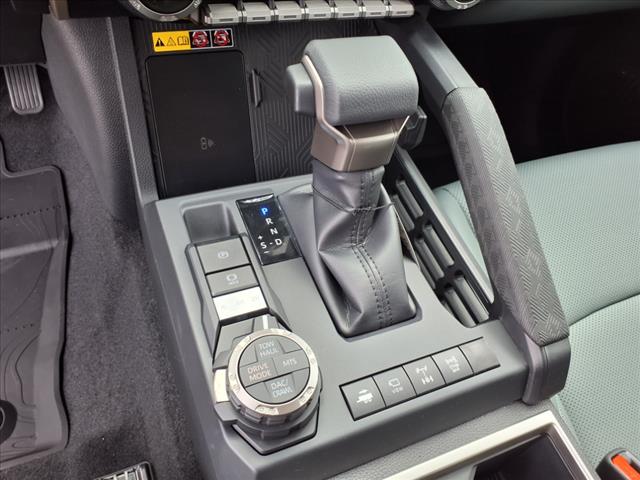 2025 Toyota Tacoma Trailhunter HV