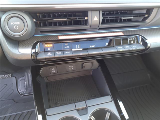 2025 Toyota Prius XLE