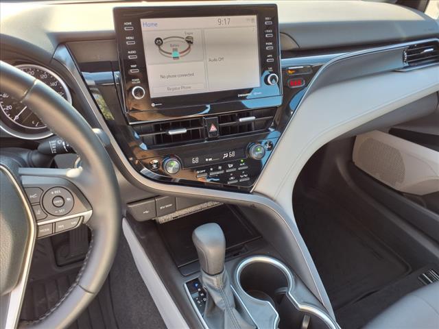 2021 Toyota Camry Hybrid LE