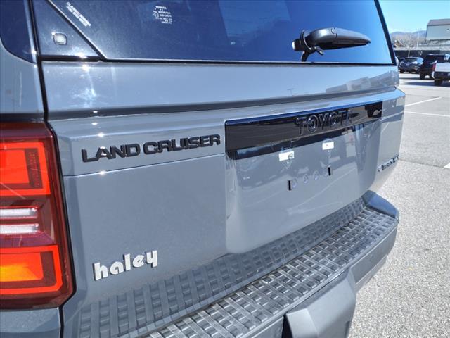 2025 Toyota Land Cruiser Base