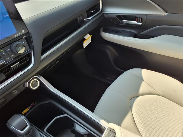 2025 Toyota Grand Highlander Hybrid XLE