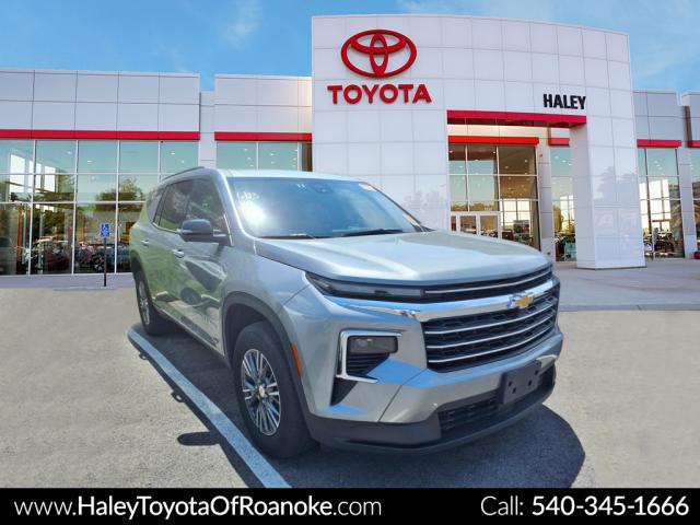 2024 Chevrolet Traverse LT