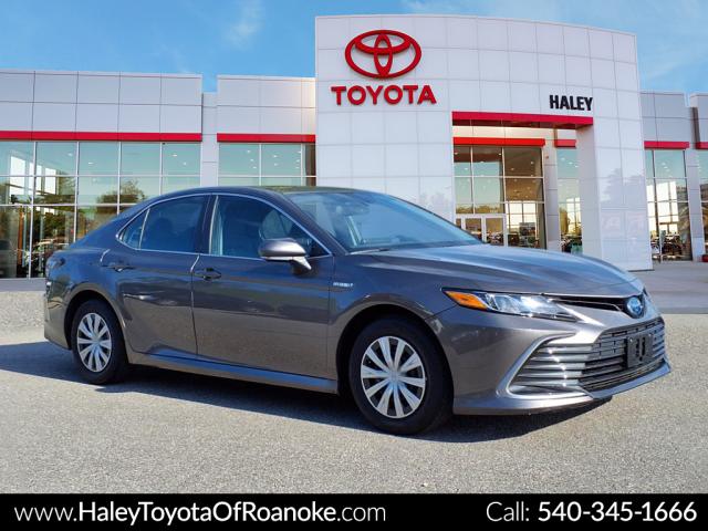 2021 Toyota Camry Hybrid LE