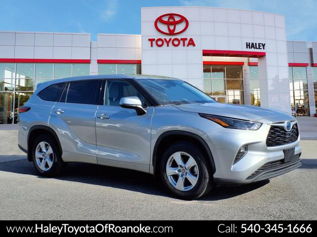 2022 Toyota Highlander Hybrid LE