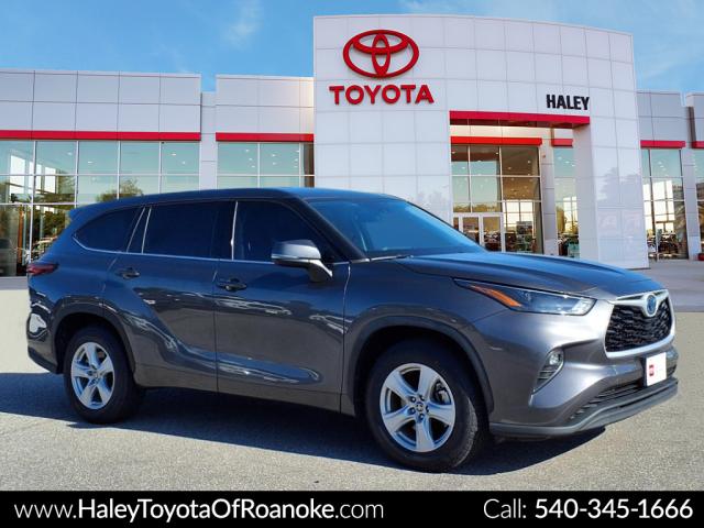 2022 Toyota Highlander Hybrid LE