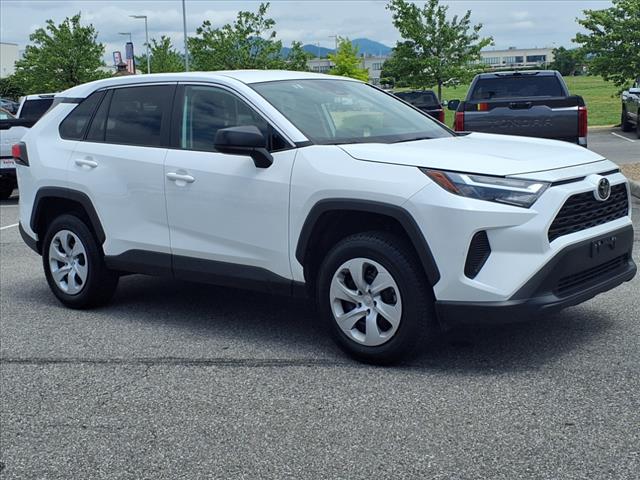 2023 Toyota RAV4 LE