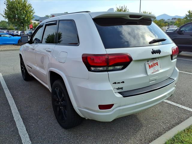 2017 Jeep Grand Cherokee Altitude
