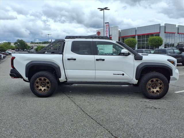 2025 Toyota Tacoma Trailhunter HV