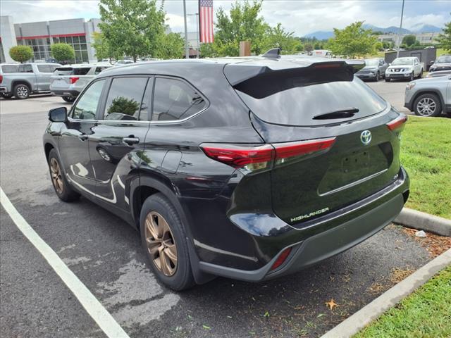 2023 Toyota Highlander Hybrid Bronze Edition