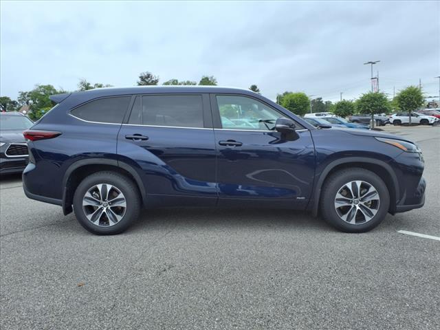 2024 Toyota Highlander Hybrid XLE