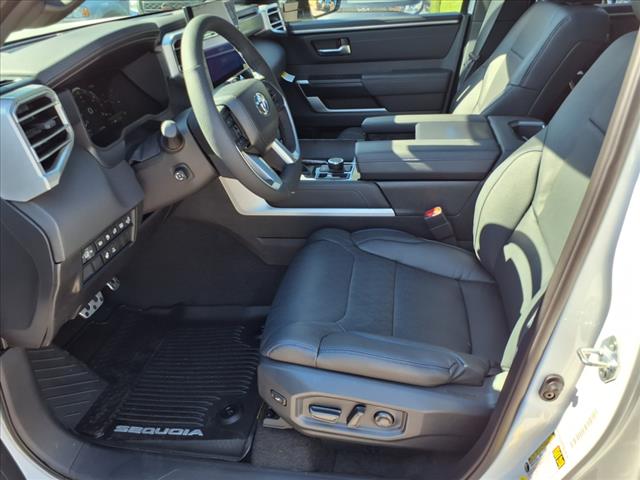 2025 Toyota Sequoia Platinum