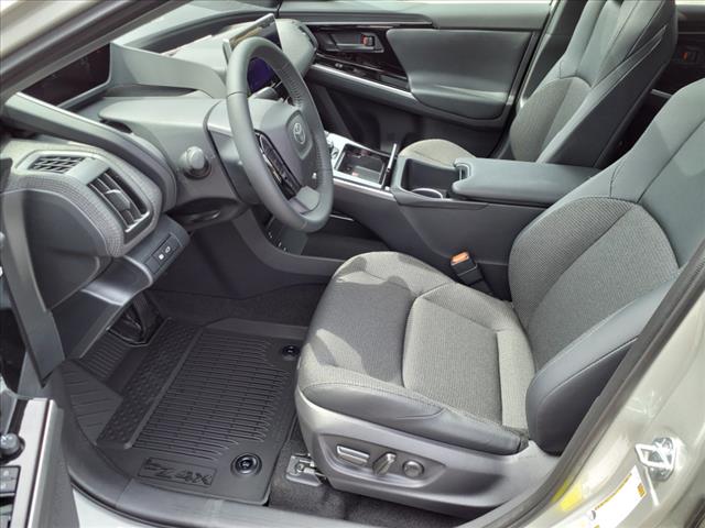 2025 Toyota bZ4X XLE