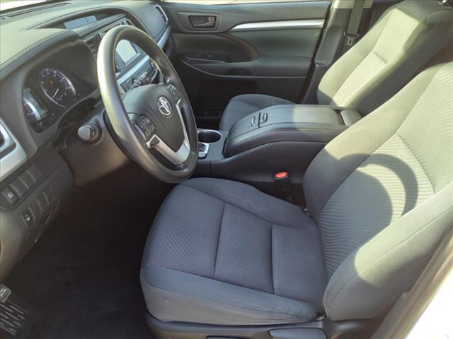 2019 Toyota Highlander LE