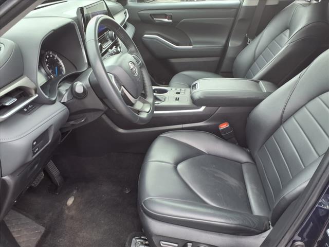 2024 Toyota Highlander Hybrid XLE