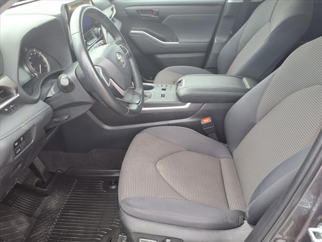 2023 Toyota Highlander LE