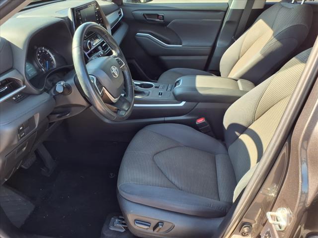 2022 Toyota Highlander Hybrid LE