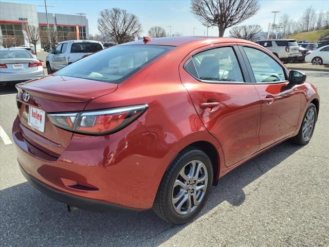 2020 Toyota Yaris LE