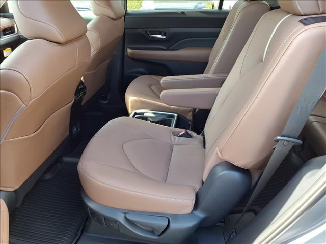 2025 Toyota Grand Highlander Platinum