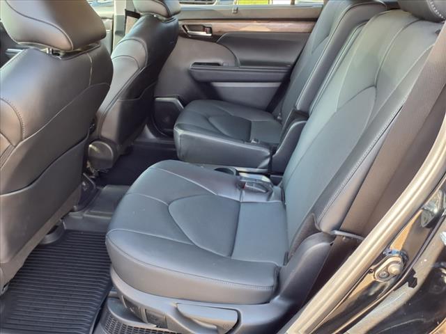 2024 Toyota Highlander Hybrid Limited