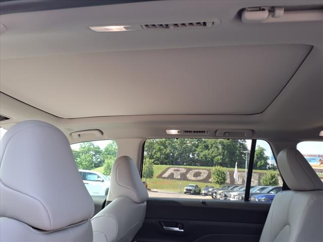 2025 Toyota Grand Highlander Hybrid XLE