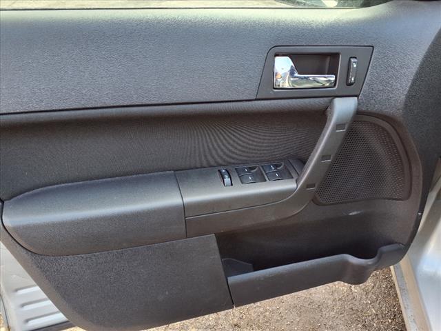 2009 Ford Focus SES