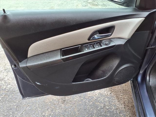 2013 Chevrolet Cruze LS Auto