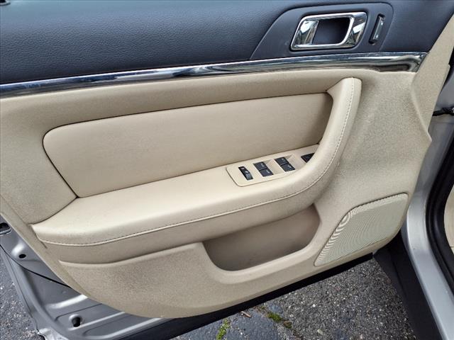 2009 Lincoln MKS Base