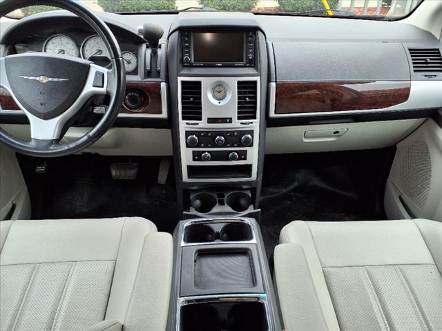 2010 Chrysler Town and Country Touring Plus