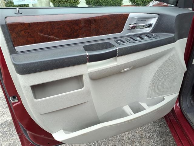 2010 Chrysler Town and Country Touring Plus